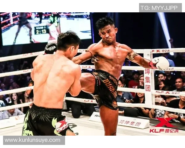 播求与蓝桑坤巅峰对决谁将成为搏击界的新王者