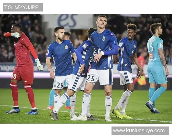 波尔多与马赛的激烈对决揭示法甲联赛的竞争魅力与球队实力较量