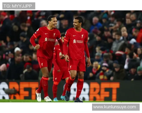 弗莱顿与曼城比赛因天气原因延期球迷期待新赛程安排