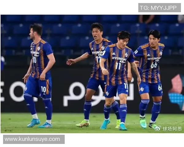 蔚山现代与上海申花激战在即谁能在亚冠赛场上笑到最后 蔚山现代与上海申花激战在即谁能在亚冠赛场上笑到最后