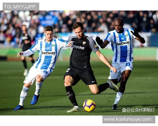 桑坦德主场迎战皇家贝蒂斯双方争夺西甲宝贵积分之战 桑坦德主场迎战皇家贝蒂斯双方争夺西甲宝贵积分之战